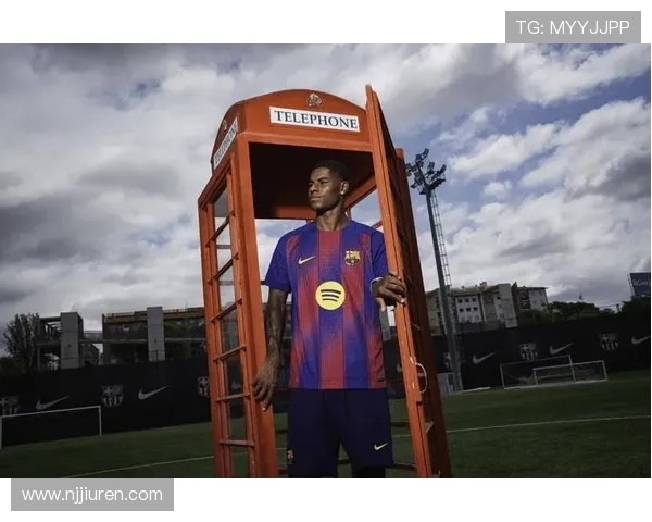 莱万多夫斯基状态回暖，展现惊人速度与爆发力，助力球队冲击胜利