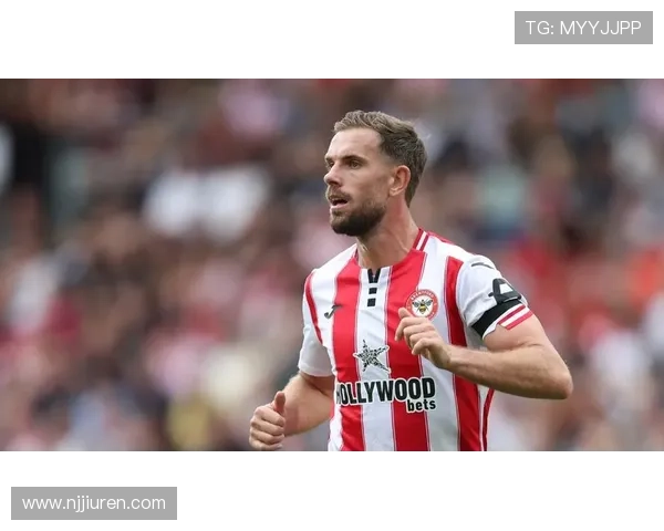 亨德森中场掌控力持续显现，助力球队战斗力不断提升