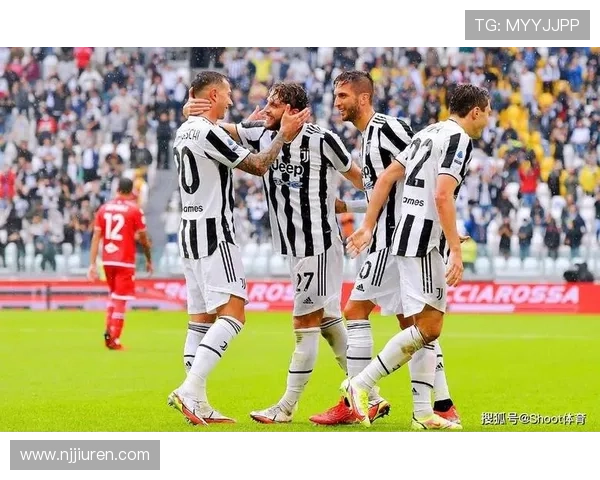 那不勒斯阵容深度分析:多线作战下的轮换实力与稳定性