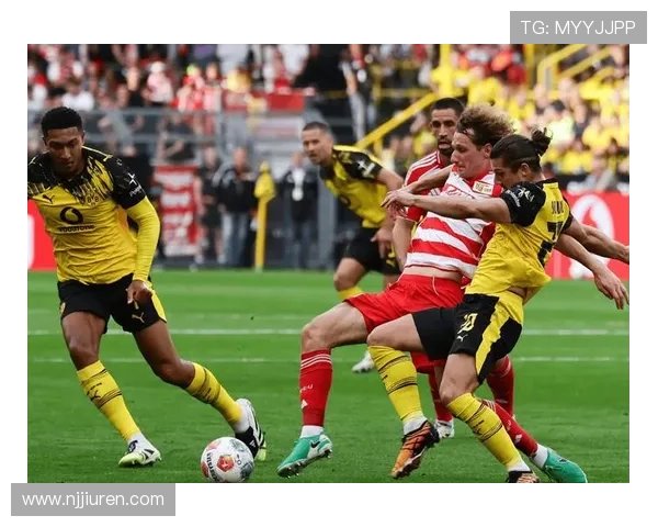 多特蒙德战术失衡与阵容缺陷交织,争冠形势受挫折射体系危机 多特蒙德战术失衡与阵容缺陷交织,争冠形势受挫折射体系危机