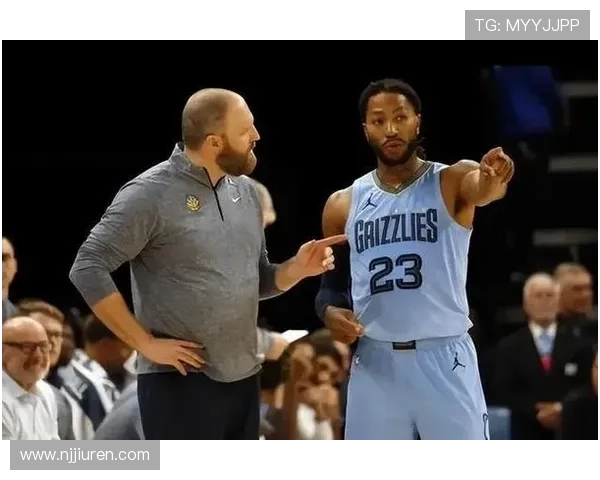 与巅峰持球单打不同罗斯靠挡拆接球拉开空间